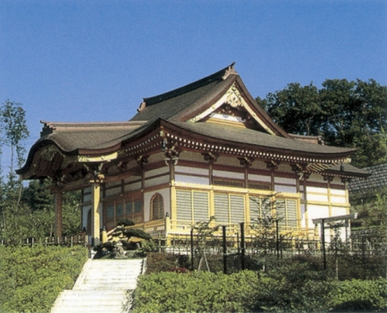 虎さんの故郷、柴又帝釈天別院の明観寺が管理している格式ある霊園です。